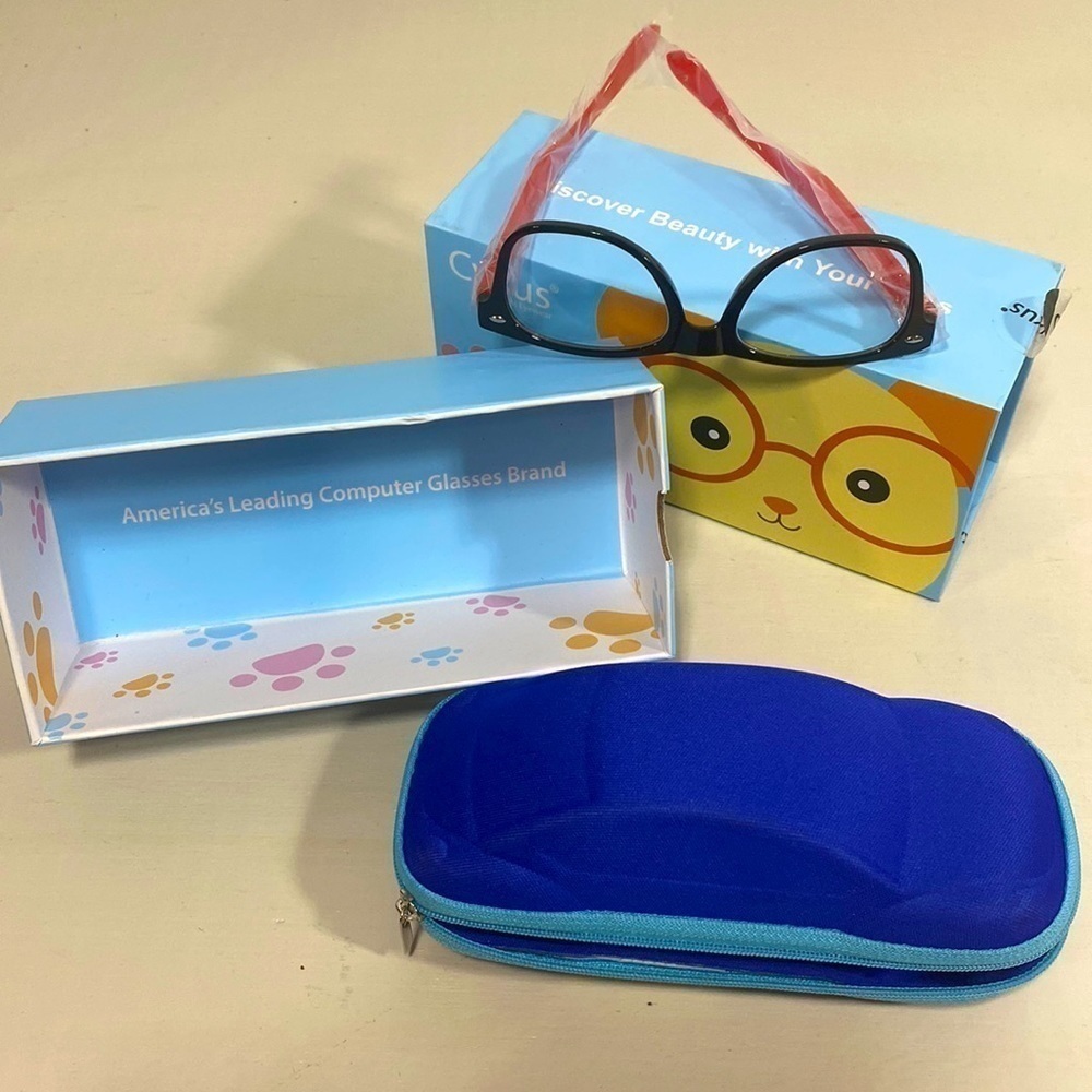 NWT Cyrus child blue light blocking glasses​​​​​​​​​​​​​​